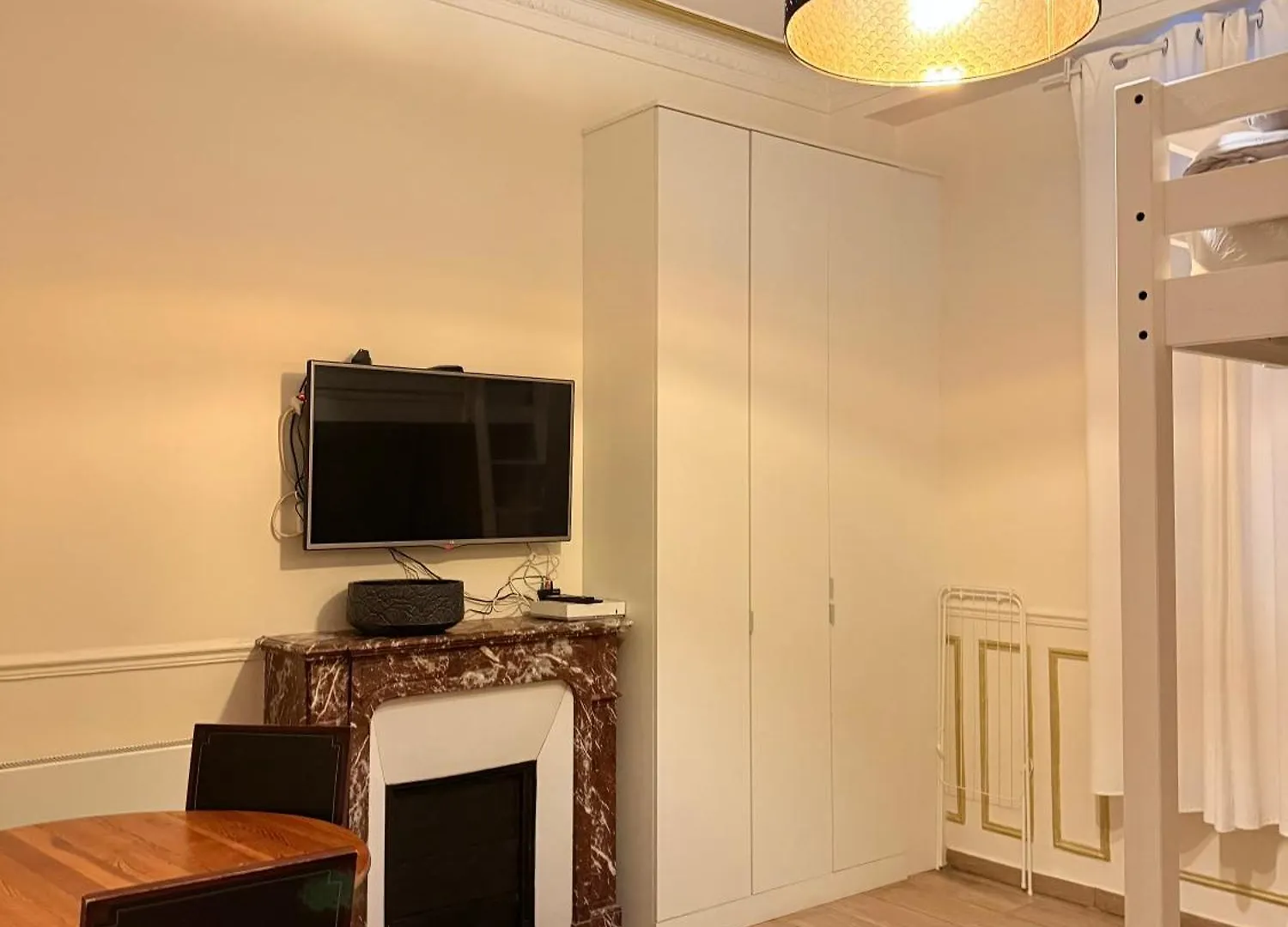 Appartement Hausmanien Elegant Dans Le 6Eme Paris